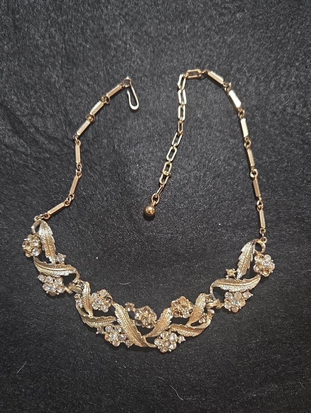 Vintage Gold Tone Floral Crystal Statement Necklace - Women Jewelry